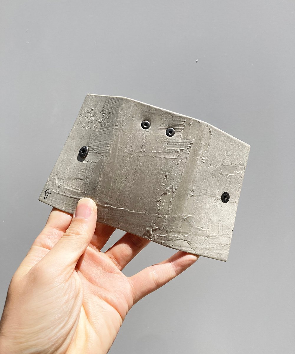 KAGARI YUSUKE ケース Kagari Yusuke（カガリユウスケ）通販・取扱い店舗 渋谷・神泉