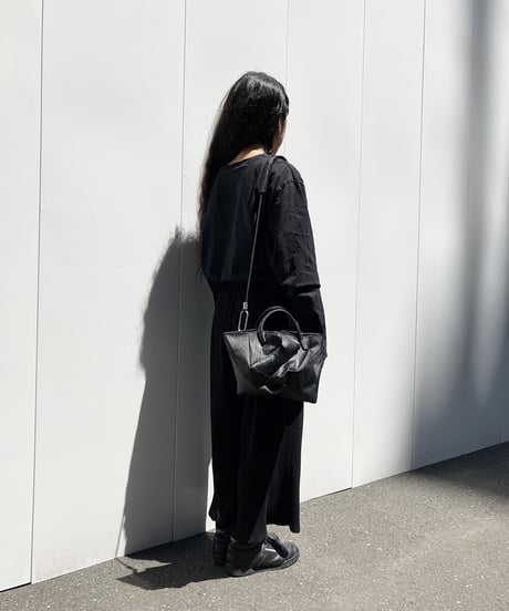 W21-04｜グニャショルダー BK／Mサイズ