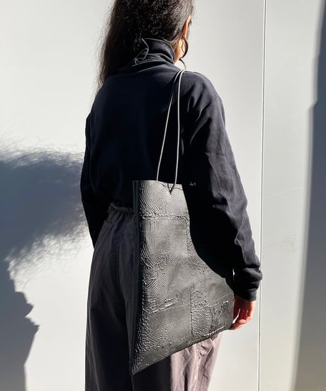 W17-01｜電線トート／BK