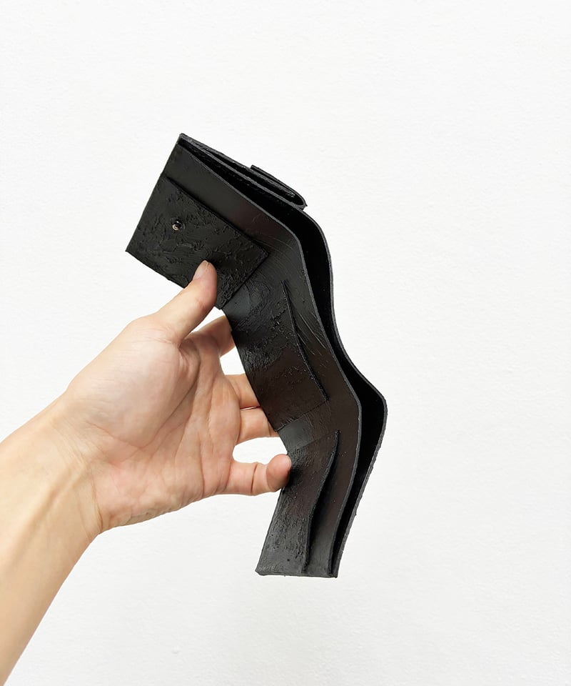 mw11｜三つ折り豆財布／BK | Kagari Yusuke ／カガリユウスケ