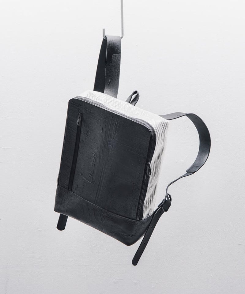 W18-05｜スクエアリュック・BK／防音シート | Kagari Yusuke ／カガリ