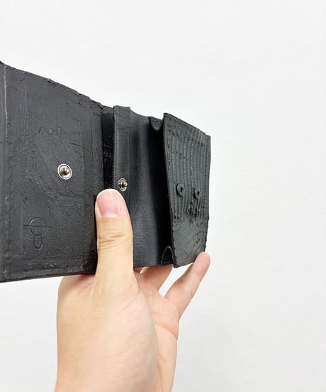 mw20｜二つ折り財布／BK