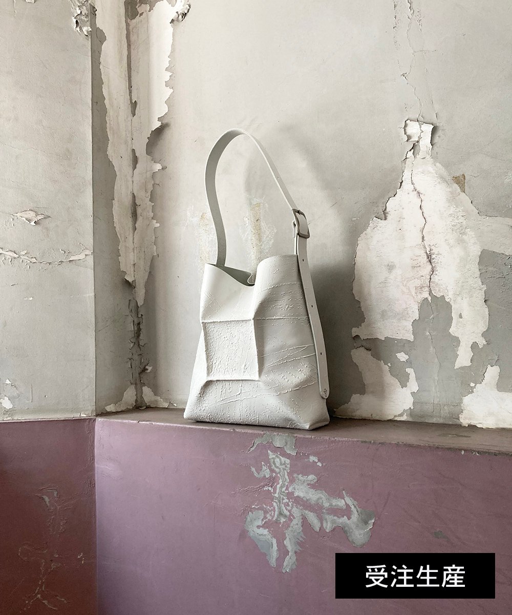 W11-01｜スクエアショルダー／WH | Kagari Yusuke ／カガリユウスケ