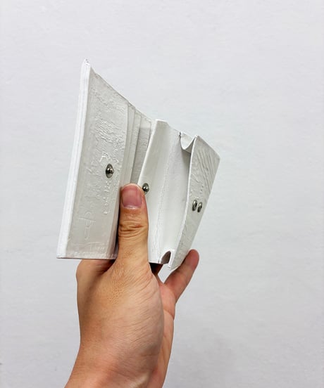 mw20｜二つ折り財布／WH