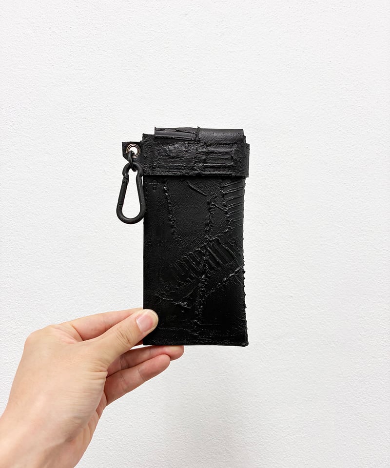 廃盤 KAGARI YUSUKE カガリユウスケ クッション ブラック カガリユウスケ(KAGARI YUSUKE)のスキンボストンバッグの通販