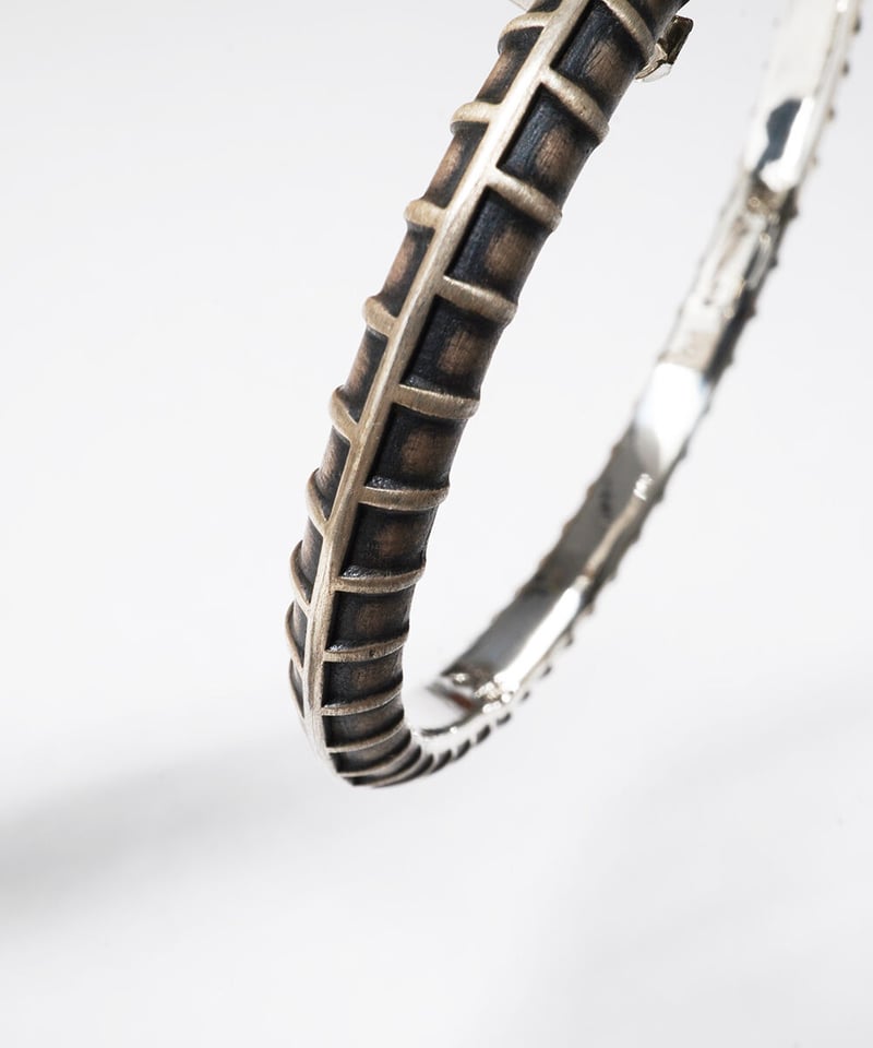 鉄筋バングル | Kagari Yusuke ／カガリユウスケ 