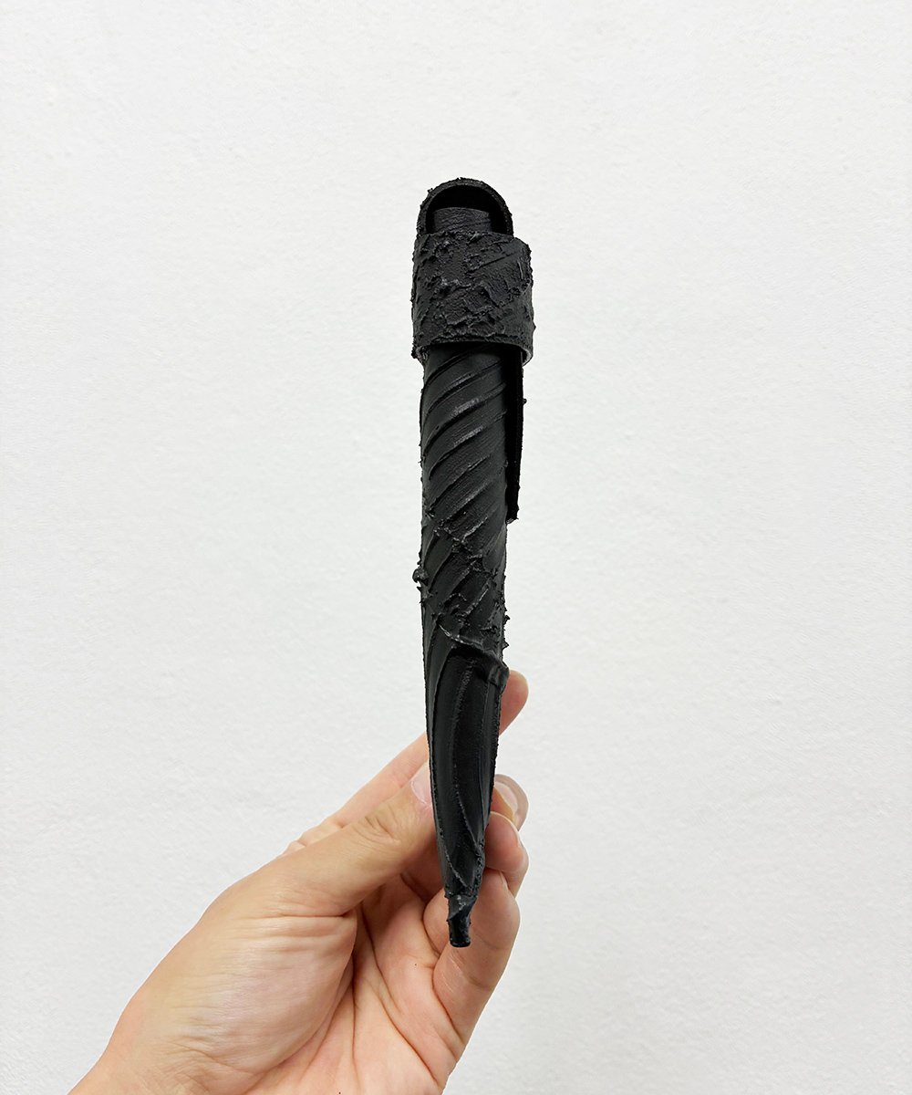 吊るすグラスケース／BK | Kagari Yusuke ／カガリユウスケ