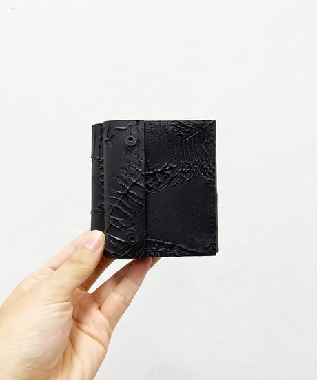 mw12｜三つ折り財布／BK