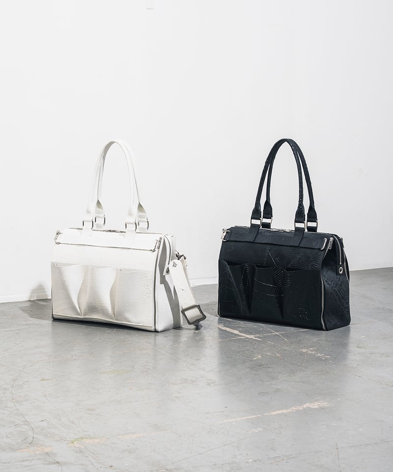 廃盤 KAGARI YUSUKE カガリユウスケ クッション ブラック 圧縮トート／WH | Kagari Yusuke ／カガリユウスケ