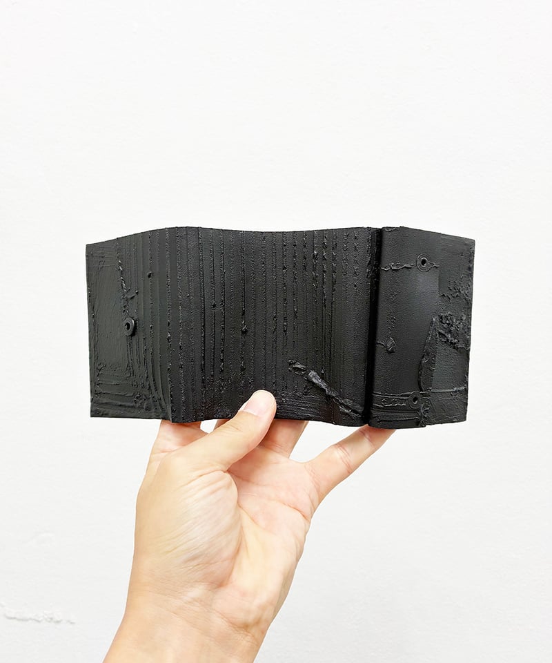 mw11｜三つ折り豆財布／BK | Kagari Yusuke ／カガリユウスケ