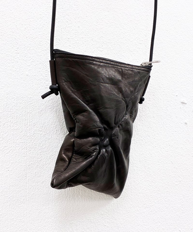 廃盤 KAGARI YUSUKE カガリユウスケ クッション ブラック KAGARI