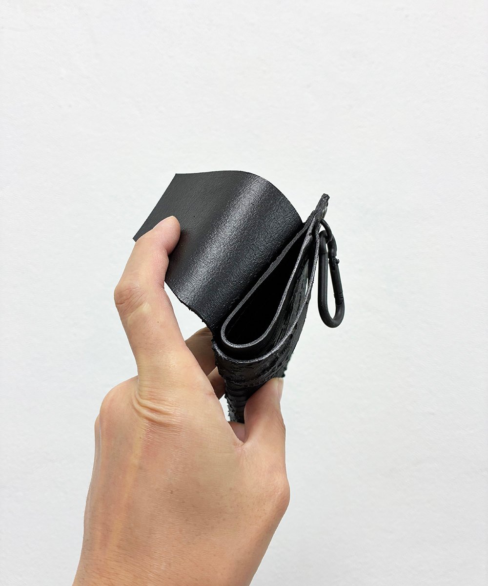 吊るすグラスケース／BK | Kagari Yusuke ／カガリユウスケ