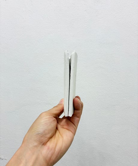 mw20｜二つ折り財布／WH