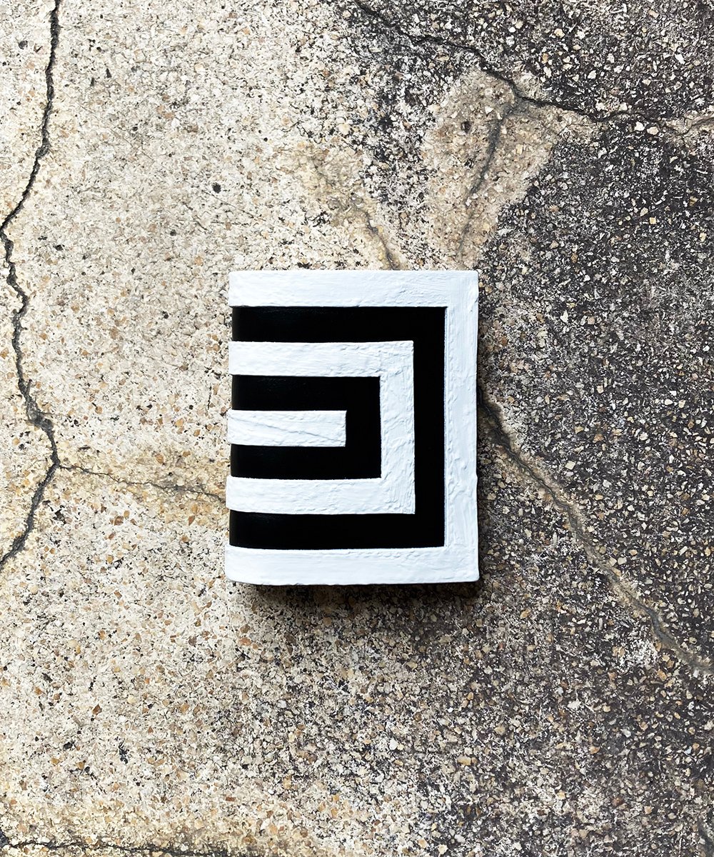 mw20｜二つ折り財布／迷宮・WH | Kagari Yusuke ／カガリユウスケ