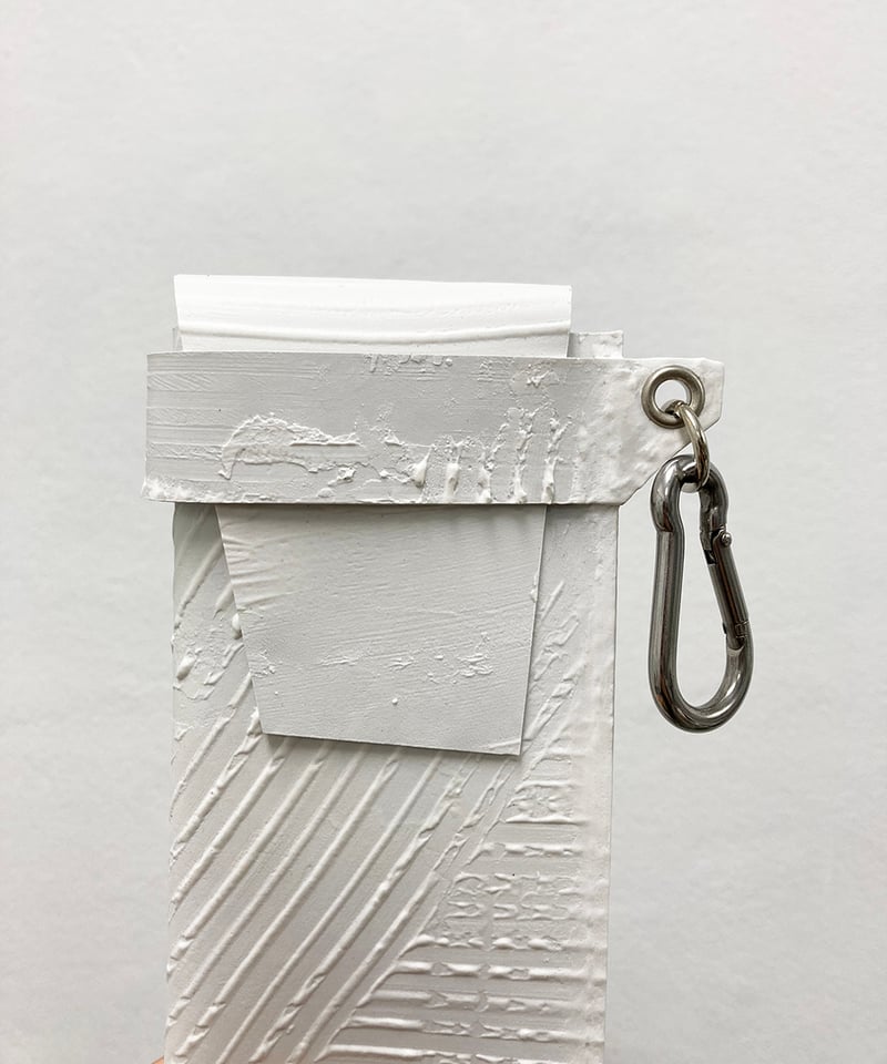 吊るすグラスケース／WH | Kagari Yusuke ／カガリユウスケ