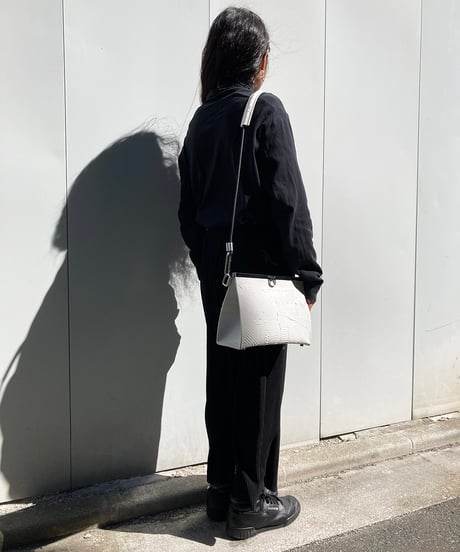 W21-01｜ラッチショルダーバッグ L／WH