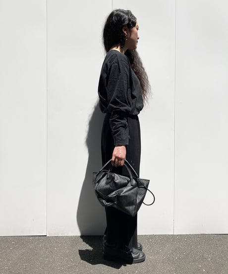 W21-04｜グニャショルダー BK／Mサイズ