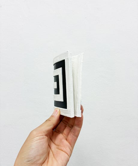 mw20｜二つ折り財布／迷宮・WH