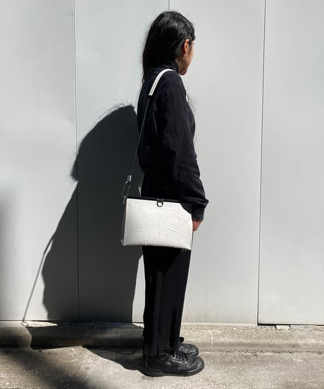 W21-01｜ラッチショルダーバッグ L／WH