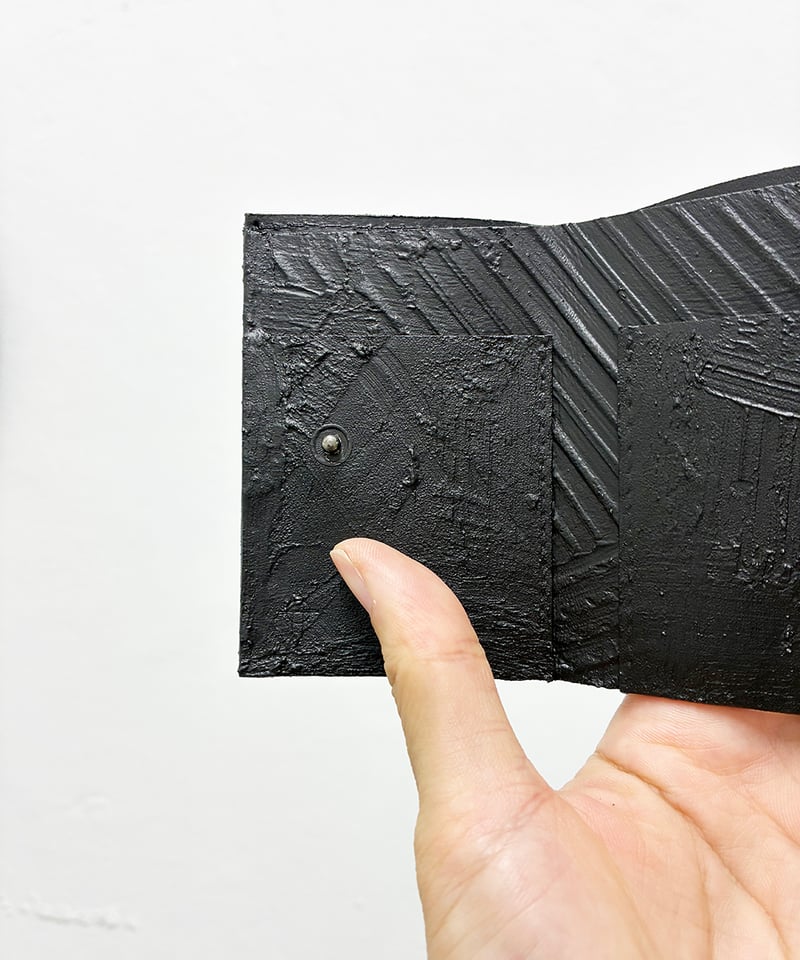 mw11｜三つ折り豆財布／BK | Kagari Yusuke ／カガリユウスケ