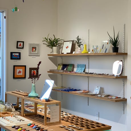 「Life goes on」展示の様子