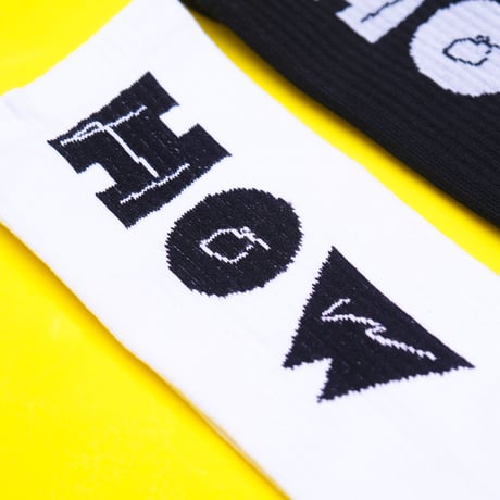 [HOW] SOCKS  white &black