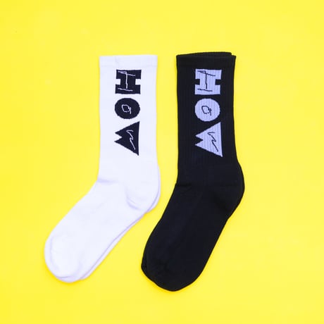 [HOW] SOCKS  white &black