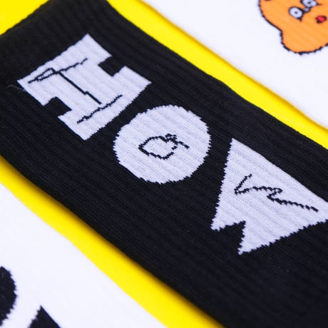 [HOW] SOCKS  white &black