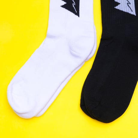 [HOW] SOCKS  white &black