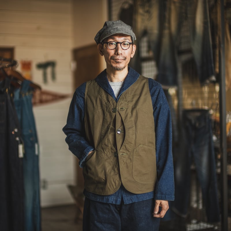 Huntsman Vest Neppy Green Herringbone | TCB jeans