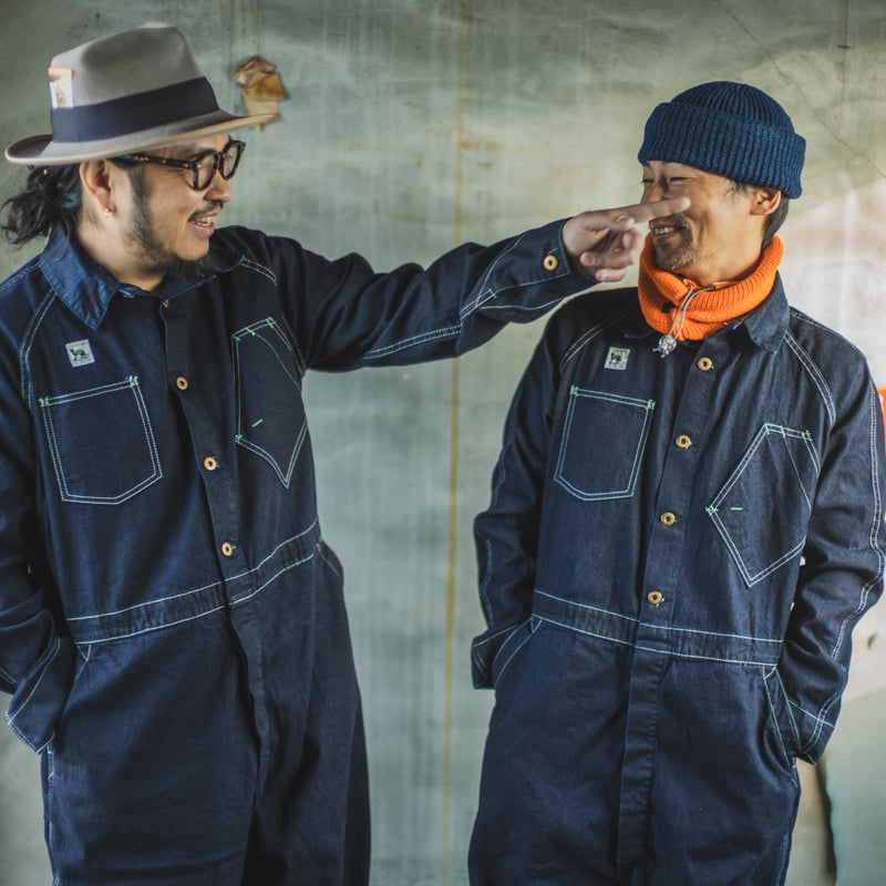 Black Cat Crew Suit | TCB jeans Black Cat Crew Suit | TCB jeans