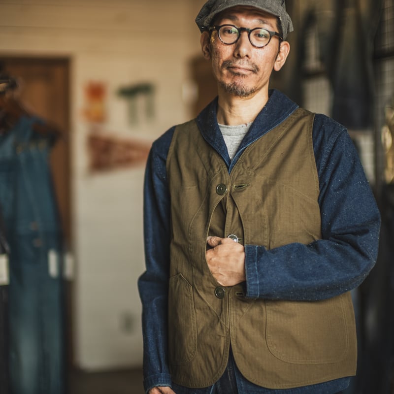 Huntsman Vest Neppy Green Herringbone | TCB jeans