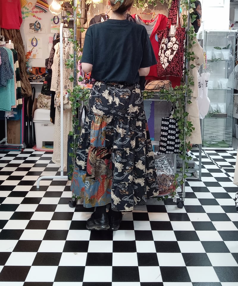 虎×鳳凰 和柄 ミックス ティアードギャザーロングスカート
