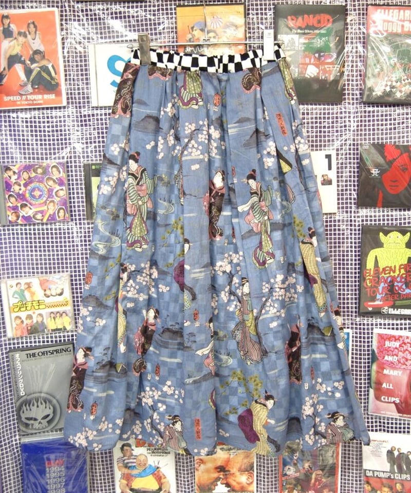 町娘 和柄×市松模様 フレアロングスカート:水色 | SWIVEL SLUM DIVE