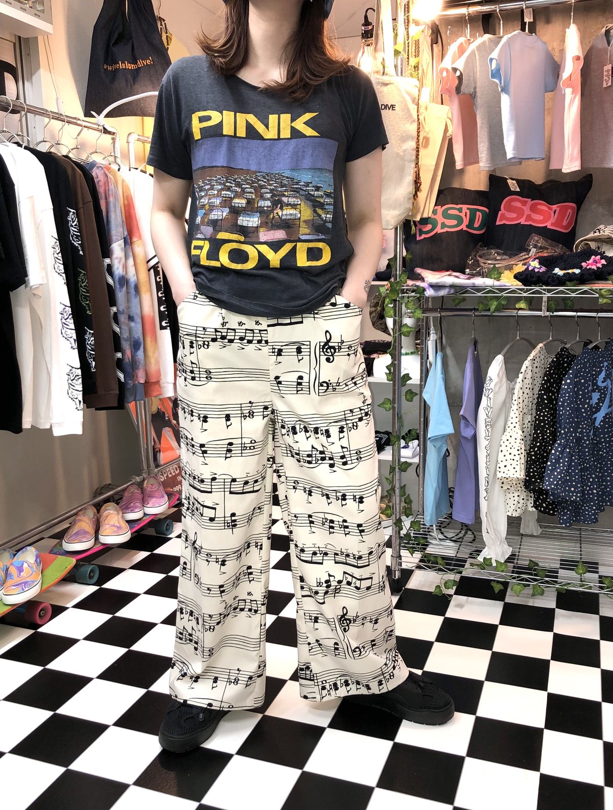 楽譜柄 音符コットンワイドパンツ:生成り | SWIVEL SLUM DIVE