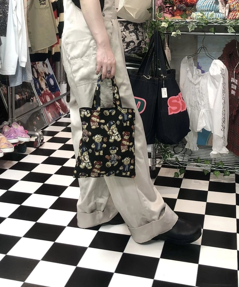 ゴブラン織 テディベア柄 トートバッグ:ブラック | SWIVEL SLUM DIVE