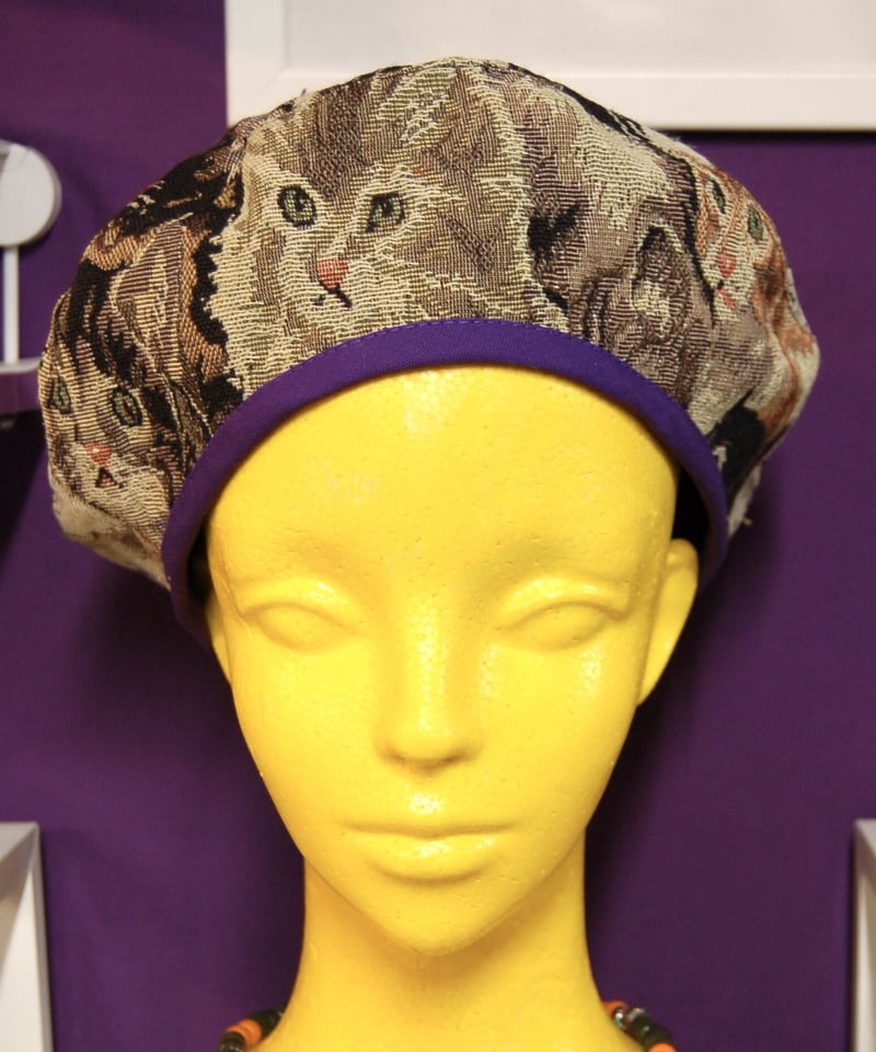 猫デザイン ベレー帽 オリーブグリーン 猫デザイン ベレー帽 オリーブグリーン（3ZIP COSMETIC