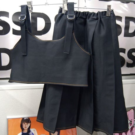 ブラックデニム　キャミソール×プリーツスカート　セットアップ