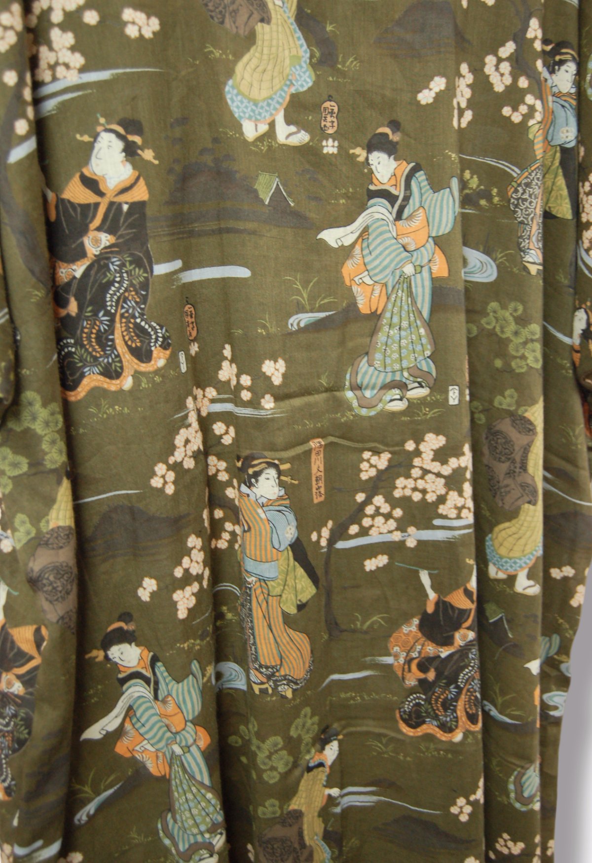 SSD浮世絵 町娘 和柄 ポンチョワンピース:オリーブグリーン | SWIVEL