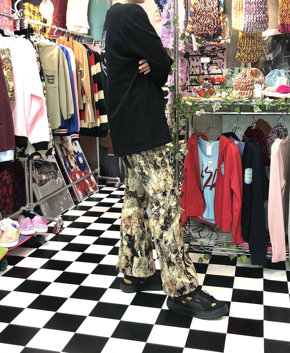 猫柄ゴブラン織 フレアパンツ | SWIVEL SLUM DIVE