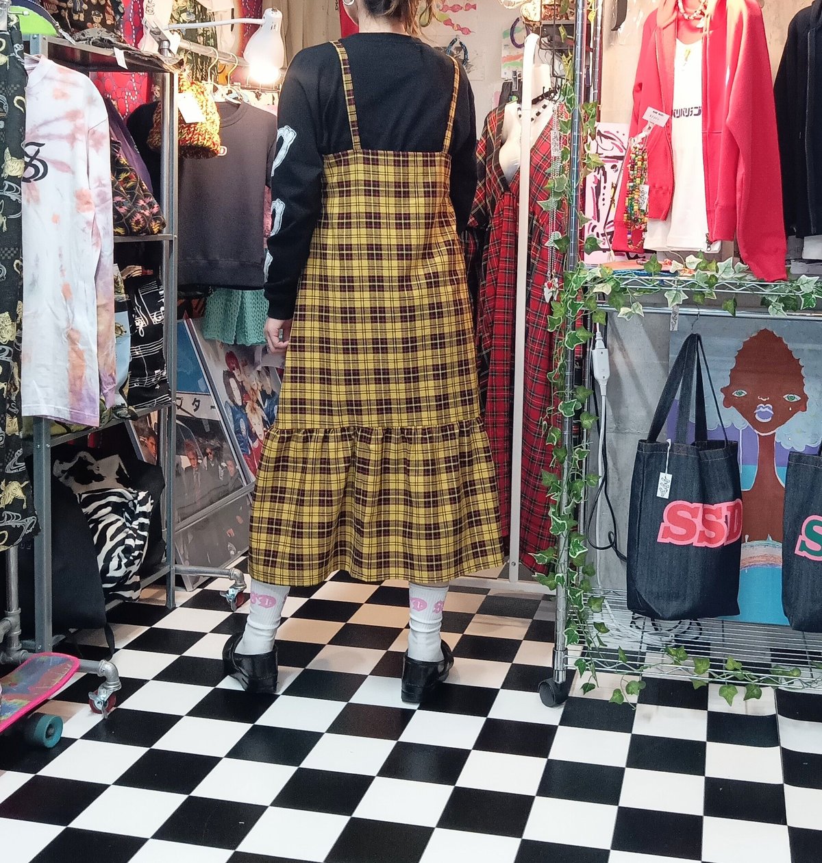 タータンチェック 裾ギャザーフレアロングワンピース:yellow | SWIVEL
