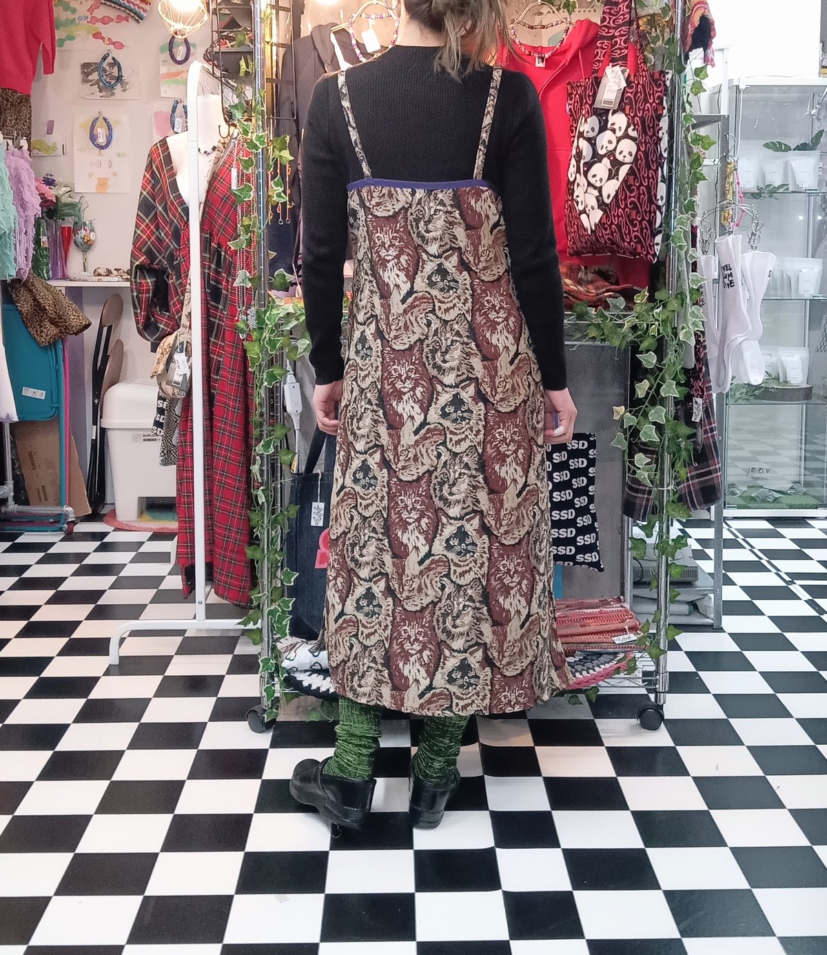 猫柄ゴブラン織 ロングスリットキャミワンピース | SWIVEL SLUM DIVE