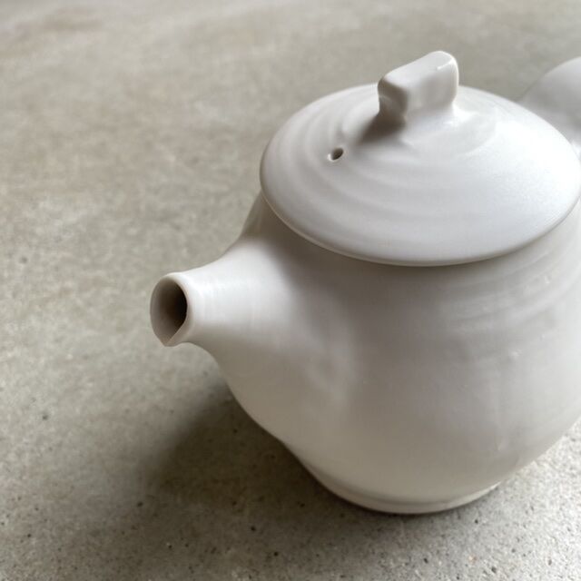 新品未使用 馬場勝文 / 白磁マット 薬味入れ (すずのふた) 002 白磁マット すず蓋 醤油差し（丸）馬場勝文 - 作家ものの