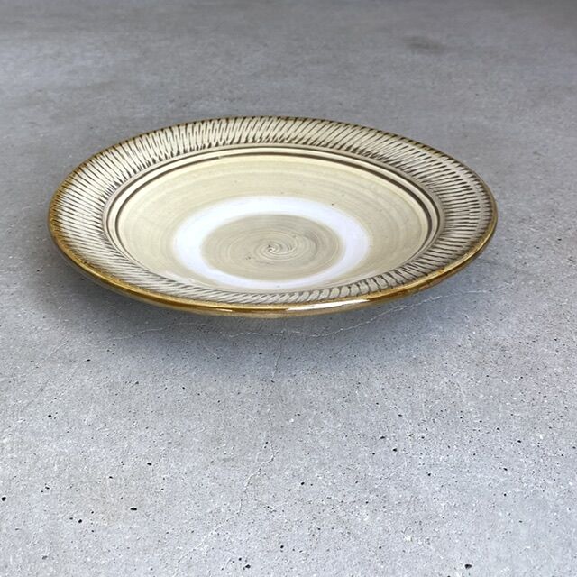 小鹿田焼 8寸皿 | TORYBAZAR