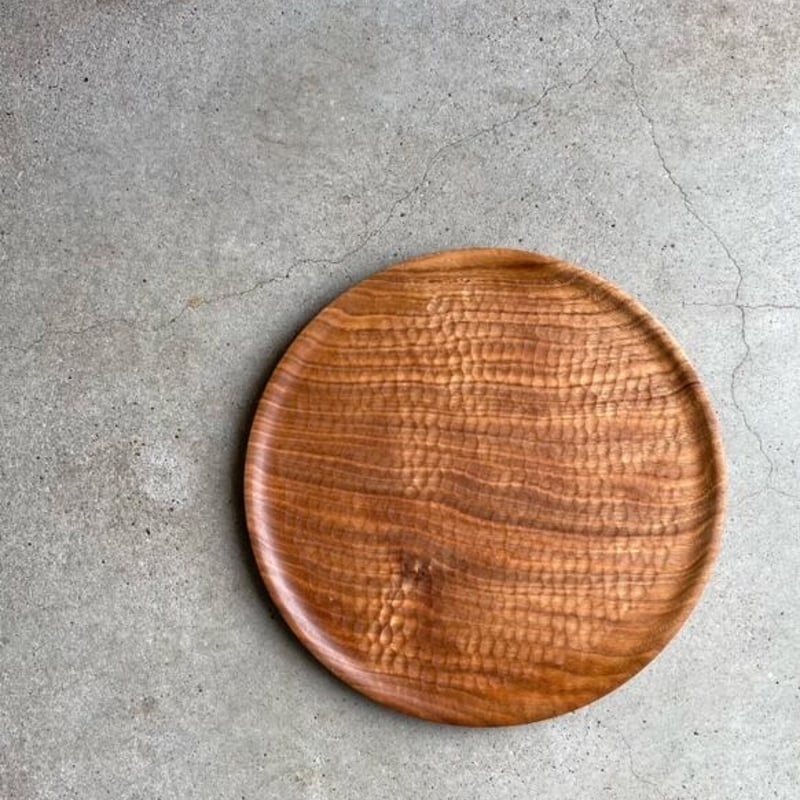 小沢賢一さん　くるみの木丸トレー24cm×2個ペア 小沢賢一さんの、くるみの木のトレーのご紹介 - Ach so ne