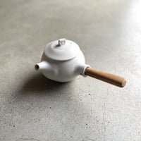 馬場勝文　丸型急須　白磁