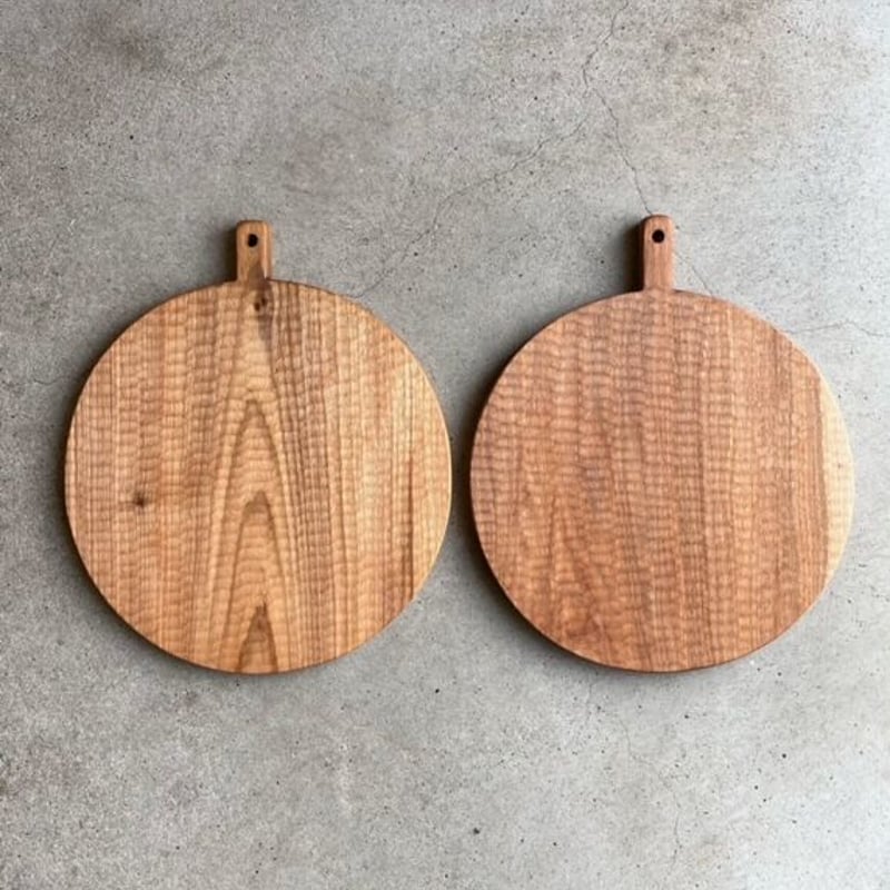 小沢賢一 カッティングボード【丸】 | TORYBAZAR