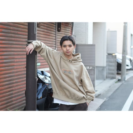 チャーバリー　ビッグシルエットパーカー
