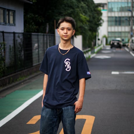 チームロゴTシャツ