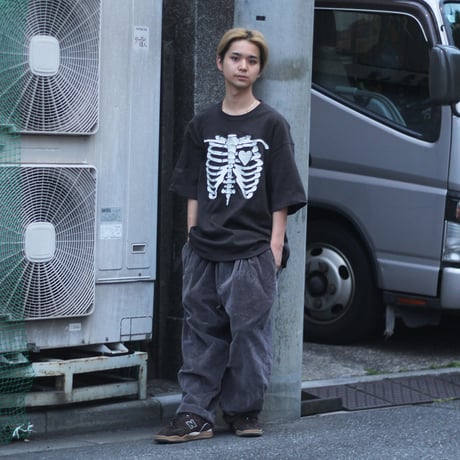 フル刺繍ボーン　ヘビーウェイトTシャツ